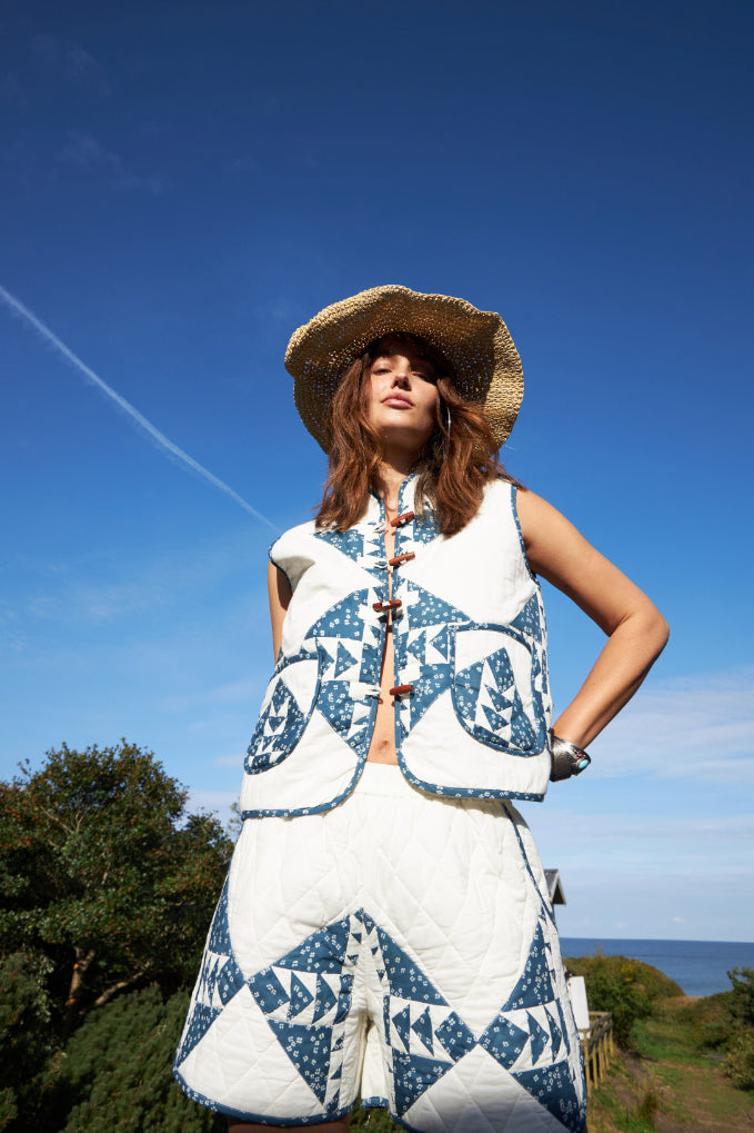 Cairo Vest White/Blue