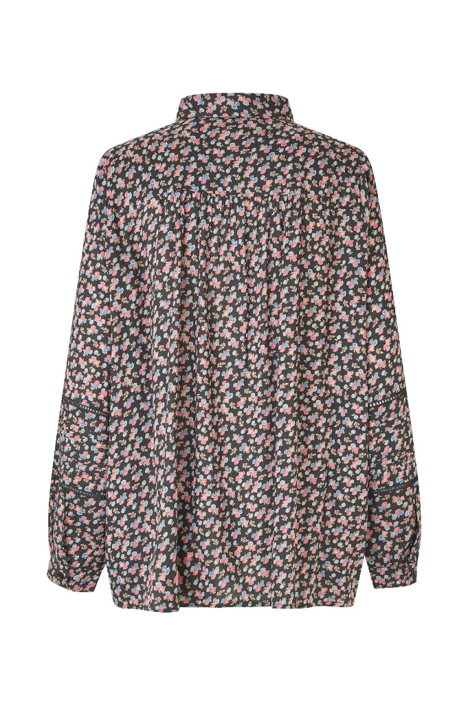 Lari Shirt Washed Black