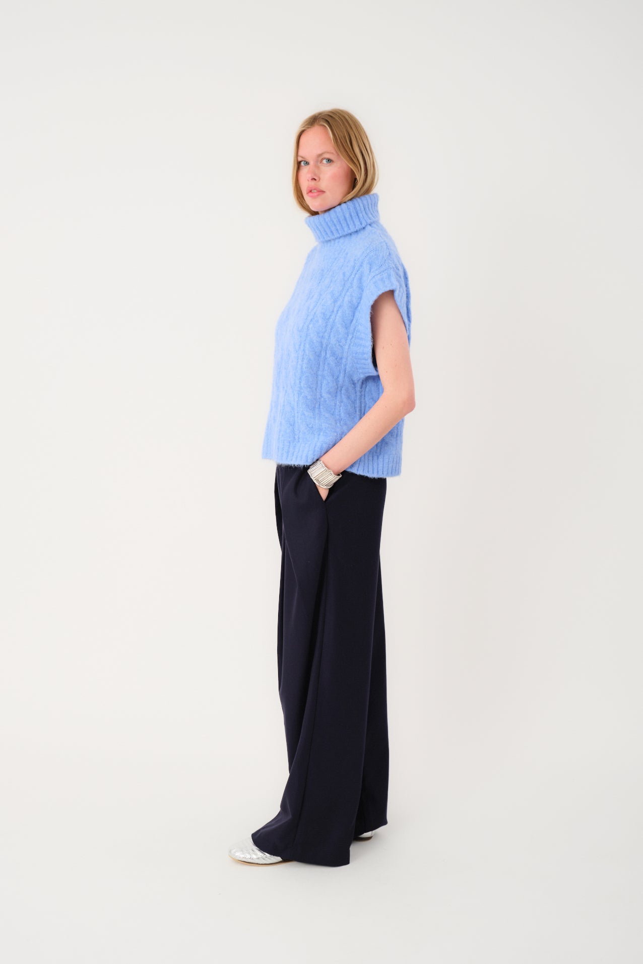 Fresno knit Vest Blue