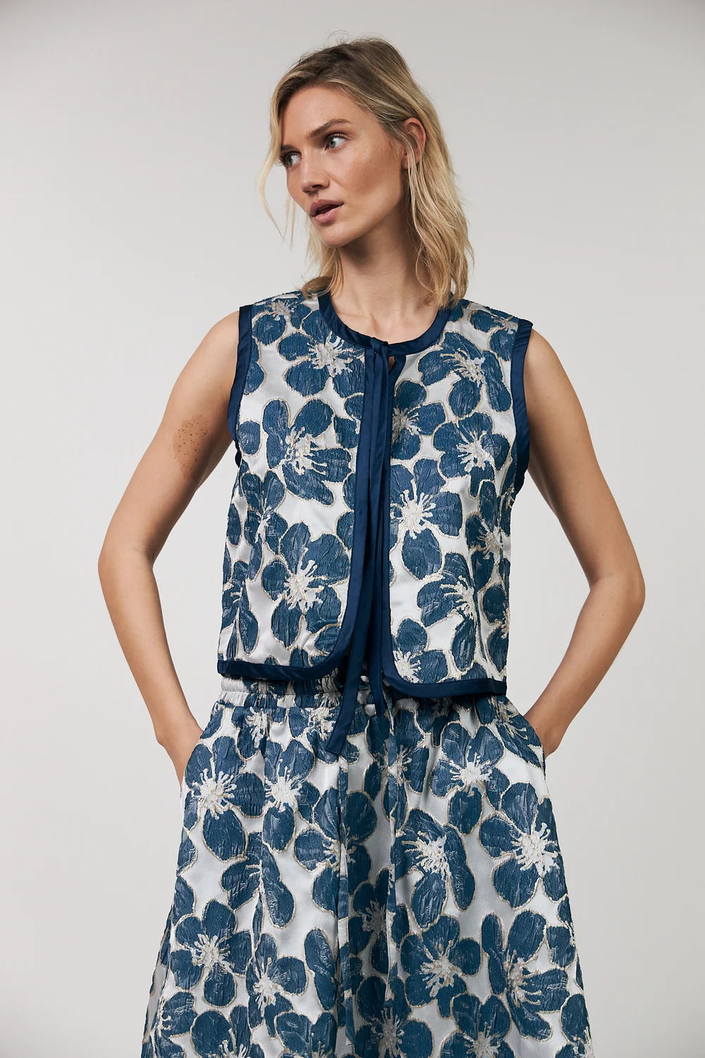 Liv Vest